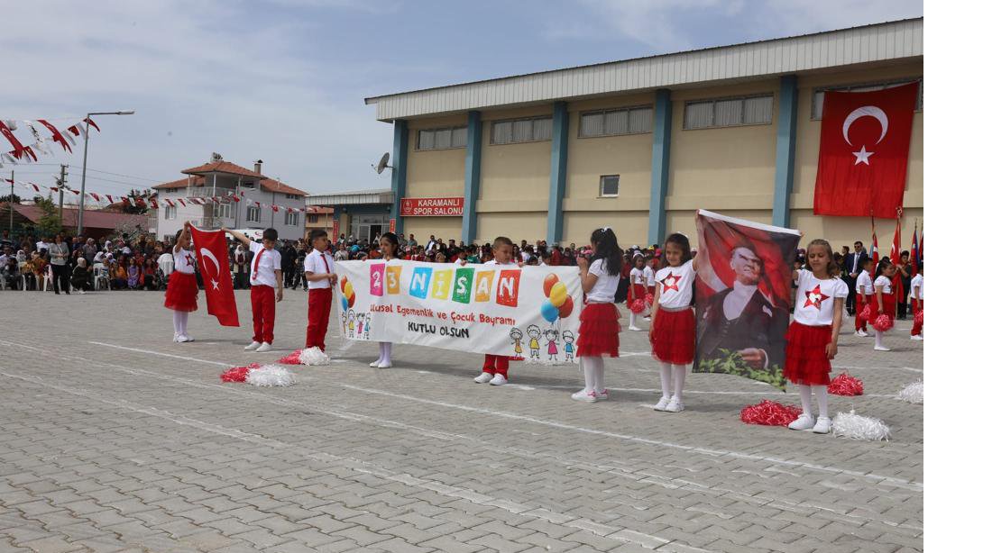 Türkiye Büyük Millet Meclisi'nin kuruluşunun 102. yılında 23 Nisan Ulusal Egemenlik ve Çocuk Bayramımız Coşku ile Kutlandı.